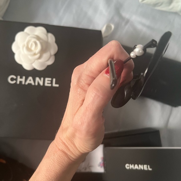 Brand new chanel sunglasses . Impulse purchase and never wore!! - Picture 3 of 4